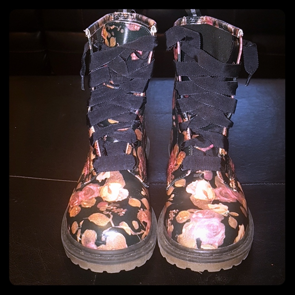 Arizona Jeans Co. Floral Combat Boots